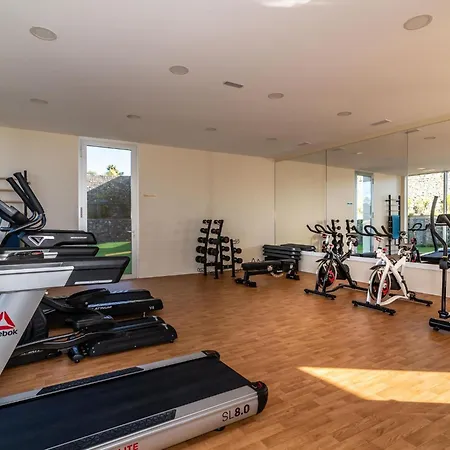 Theedgebythesea Coral *