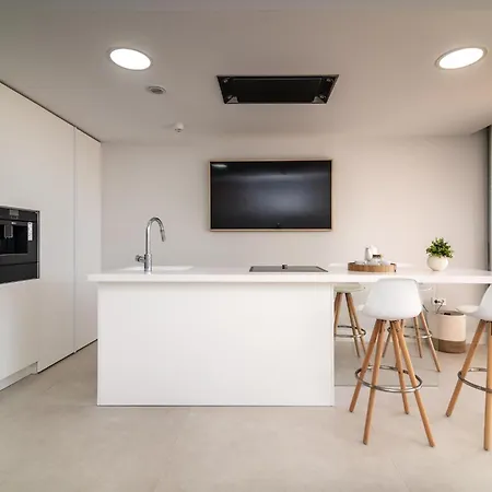 Theedgebythesea Coral *