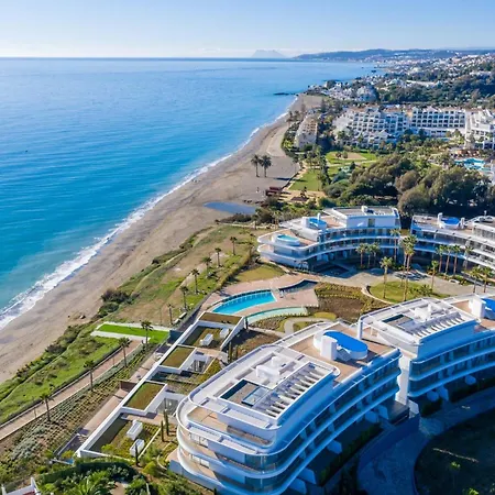 Theedgebythesea Coral